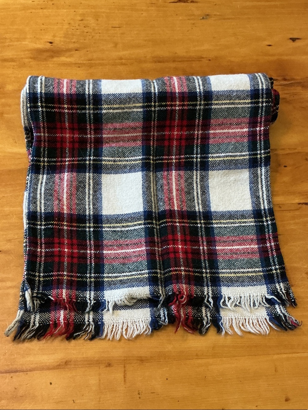 Vintage Tartan Scarf in fringe in red, blue, green and yellow
